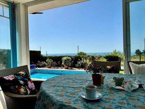 Villa Bellerose direct seaview, 4 bedrooms, private heated pool - golf - beaches