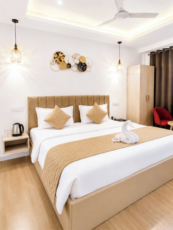 Hypo-allergenic bedding, desk, soundproofing, free WiFi - Hotel Mount Breeze Nainital (Nainital)