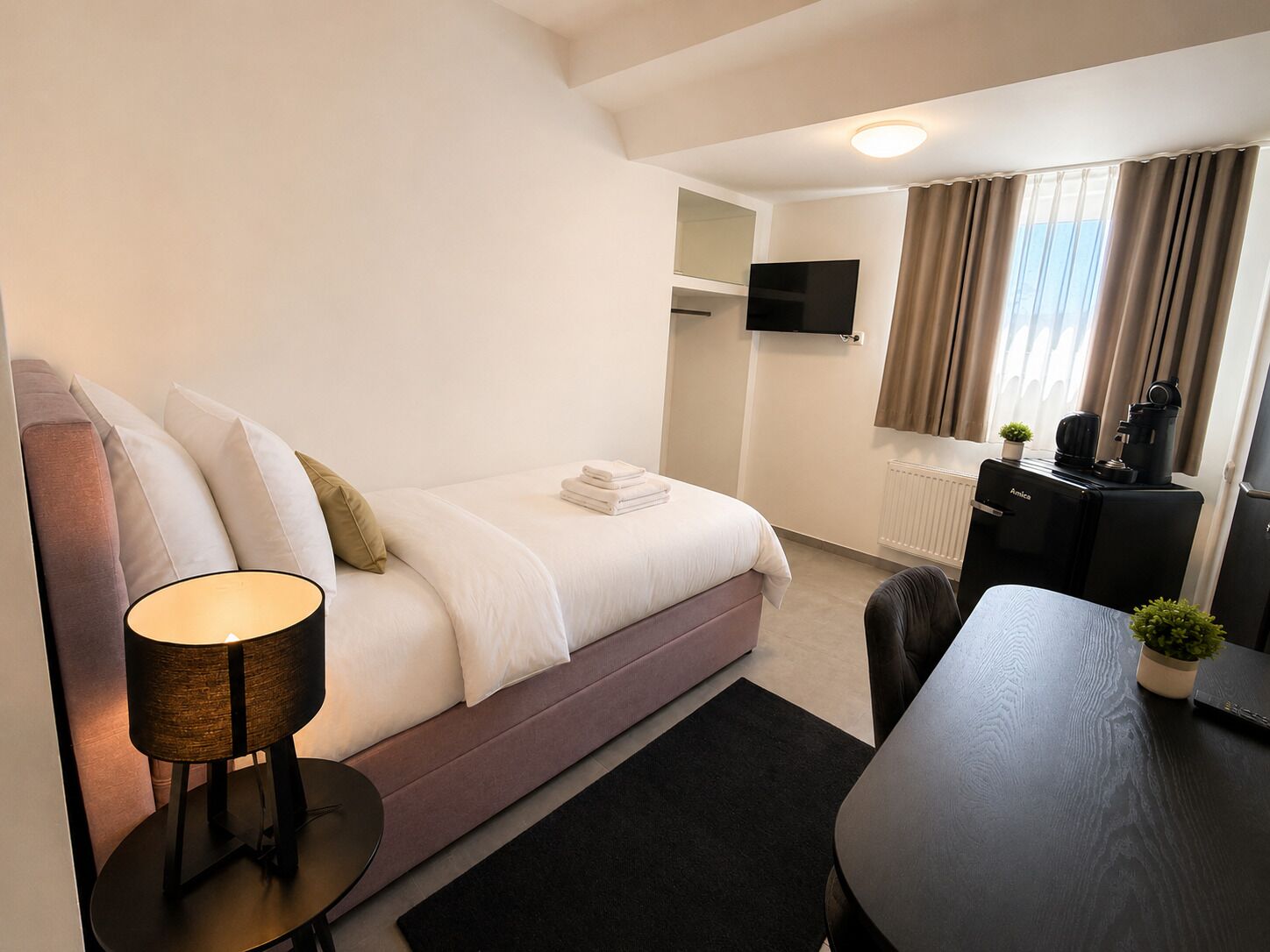 Standard Single Room | Desk, laptop workspace, free WiFi