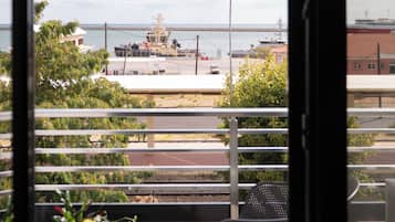 Apartamento, sacada, vista para o mar | Parte interna