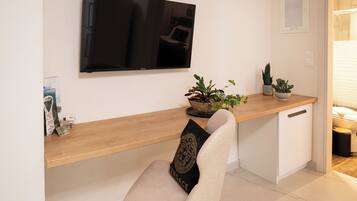 Standard-Apartment, Balkon, Stadtblick | Innenbereich