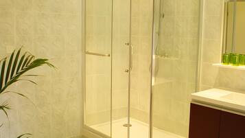 Shower, towels