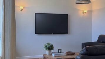 Smart TV, video games