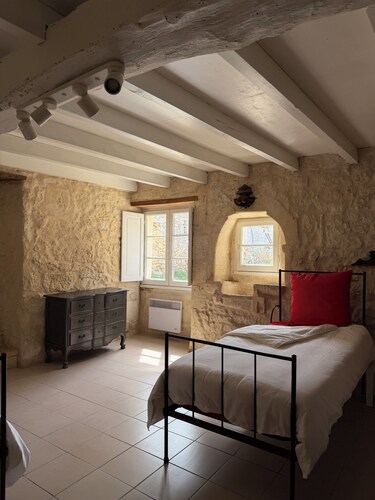 Charming stone house near Saint-Émilion