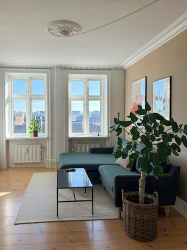 Modern flat by the lakes in Copenhagen