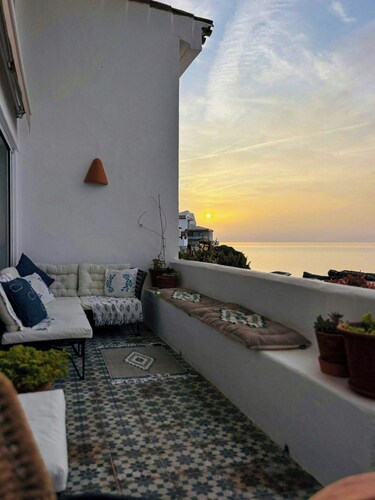 Designer duplex facing the sea in Estepona