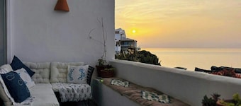 Designer duplex facing the sea in Estepona