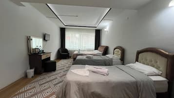 Desk, laptop workspace, free WiFi