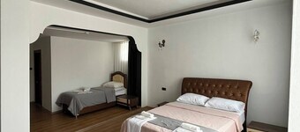 nora palace hotel