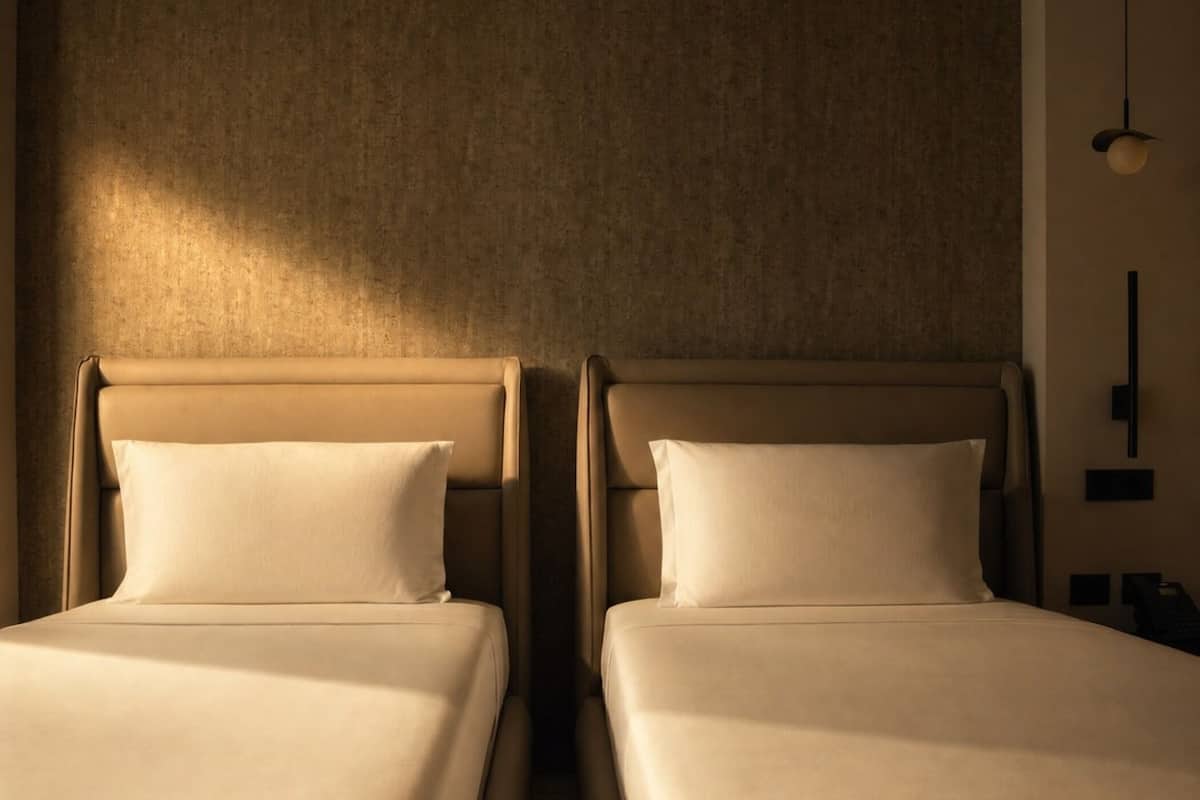 Superior Twin Room, Garden View | Bar mini, ruang kerja komputer riba, Wi-fi percuma, cadar katil