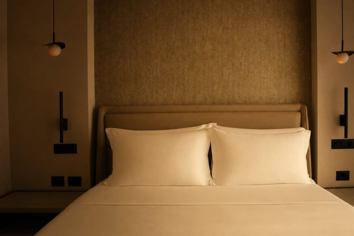 Superior Double Room, Garden View | Minibar, laptop workspace, free WiFi, bed sheets