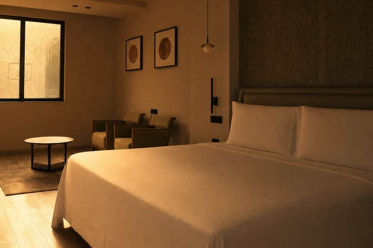 Superior Double Room | Minibar, laptop workspace, WiFi (free), bed sheets