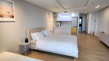 1 bedroom, iron/ironing board, Internet, bed sheets