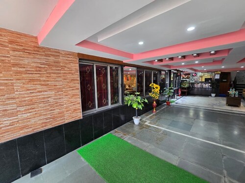 Anandaloke Guest House