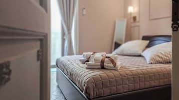 Appartamento, balcone | Ferro/asse da stiro, Wi-Fi gratuito