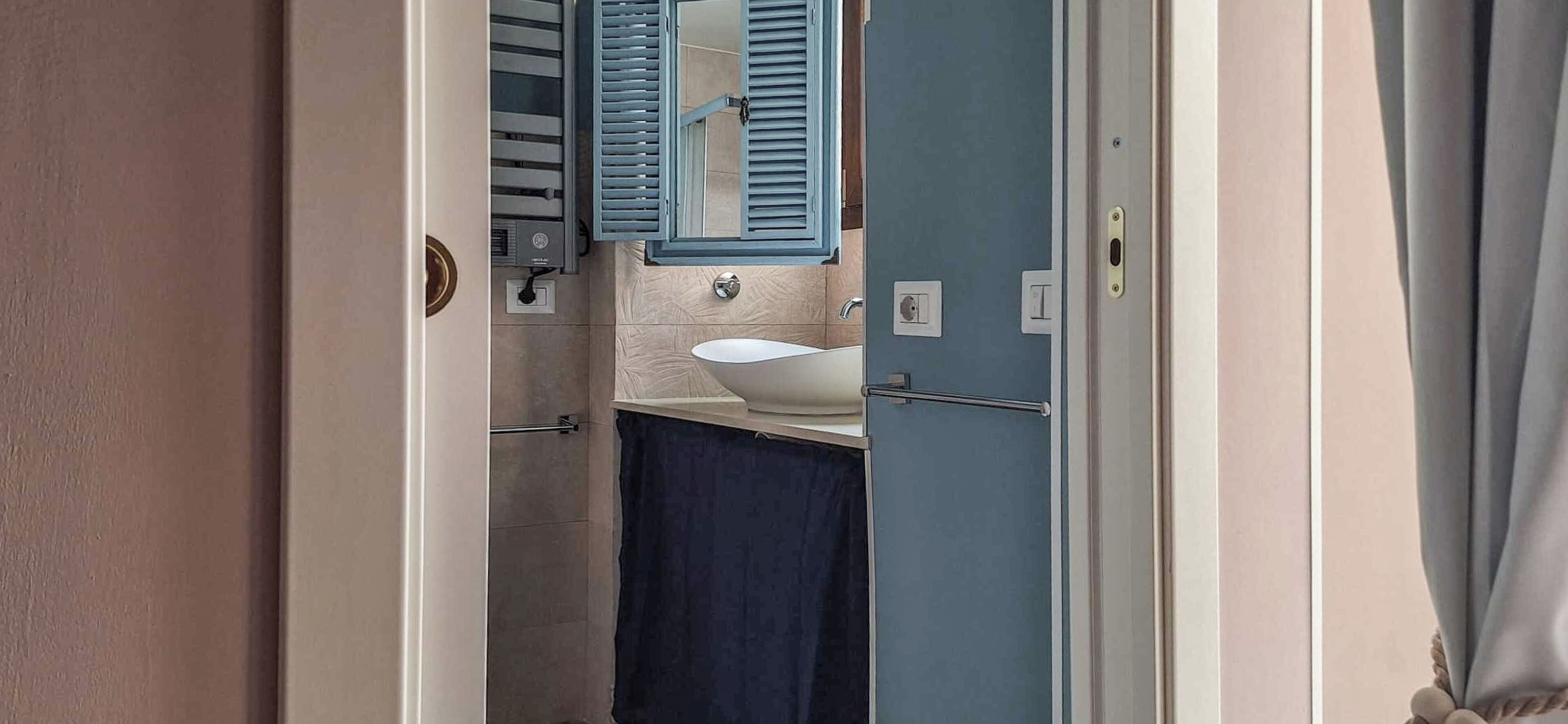 Appartement, balcon | Salle de bain