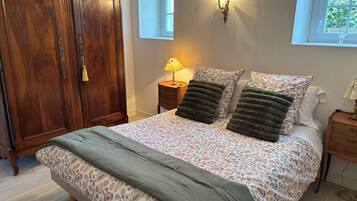 3 Schlafzimmer, Bügeleisen/Bügelbrett, Internetzugang, Bettwäsche