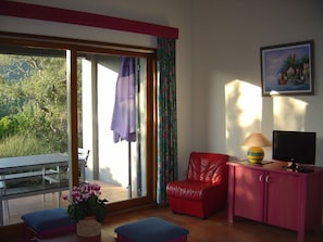 Villa Confort, vue sur le jardin | Aire de séjour