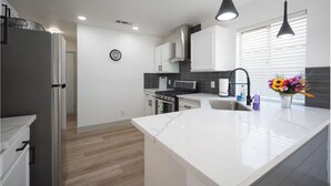 Private kitchen - Modern 3BR/3BA Retreat I Spa, BBQ, 15 Min to Strip (Las Vegas)