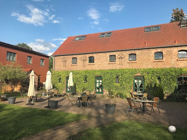 Utendørsservering
