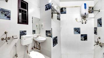 Deluxe Double Room | Bathroom