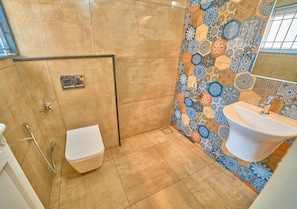Classic Double Room | Bathroom - Ooty Mountain Bliss by VOYE HOMES (Ooty)