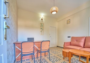 Living area - Ooty Mountain Bliss by VOYE HOMES (Ooty)