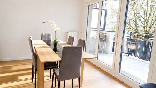 Belle Chambre pour femme, dans Magnifique F4, 3 CH
