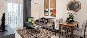 Alexandra Boutique Residence Seaside