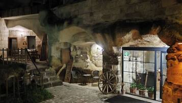 Room, 1 Bedroom, Patio | Teres/patio