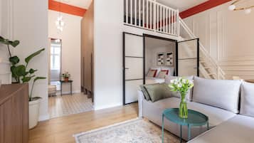 Apartment, Balcony