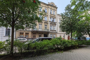 Property entrance - Native Apartments Węgierska 10  (Kraków)
