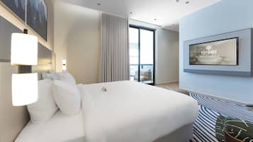 Luxury Villa, City View | Laptop workspace, blackout drapes, soundproofing, iron/ironing board