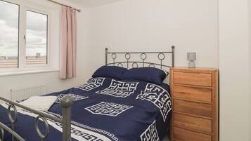 4 bedrooms, WiFi (free), individually decorated, individually furnished