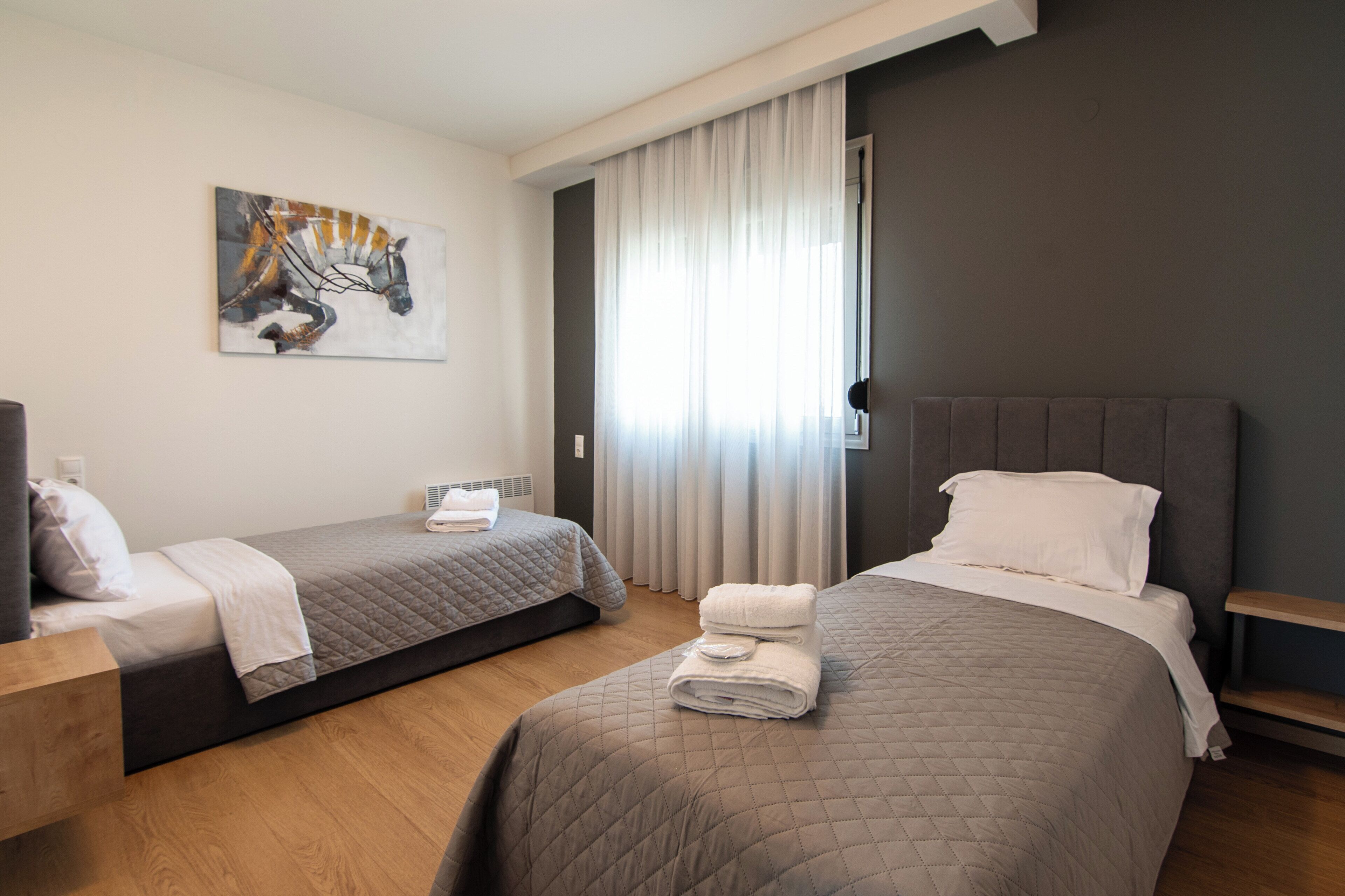 In-room safe, soundproofing, iron/ironing board, free WiFi