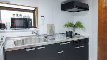 Condo, Partial Ocean View | Private kitchen
