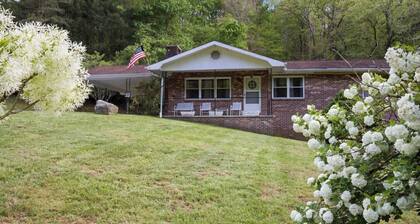 70AcreMFarmst: Secluded, 70 Acres, Wifi, Games, Pond