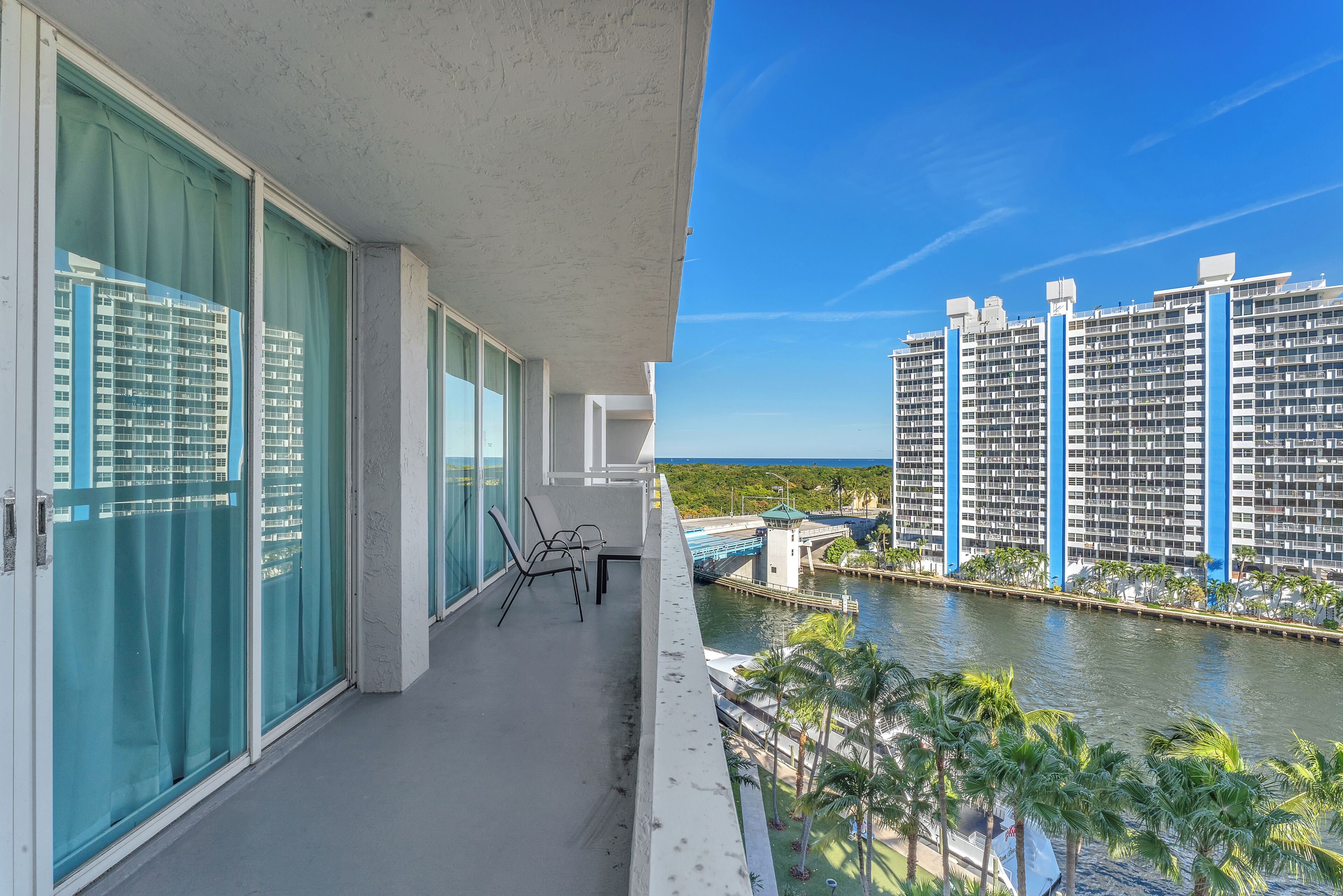 Classic Condo, Balcony, Ocean View | Property grounds