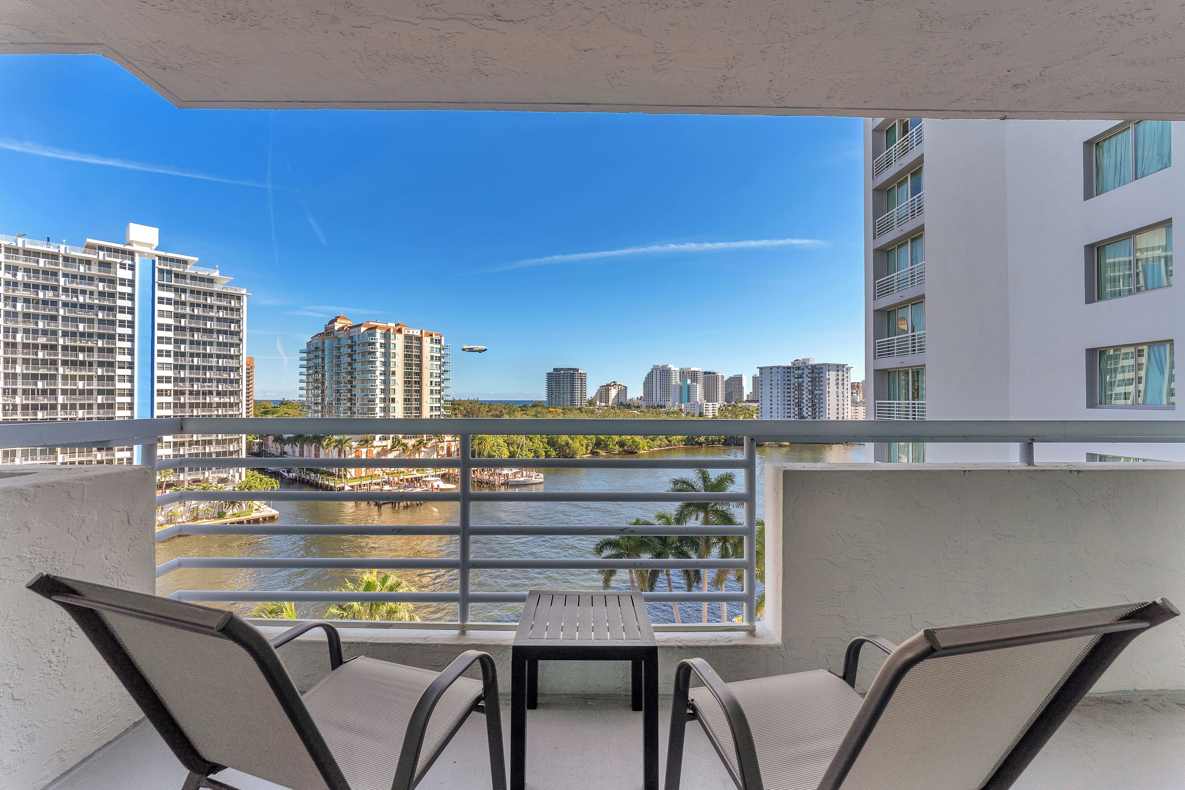 Classic Condo, Balcony, Ocean View | Property grounds