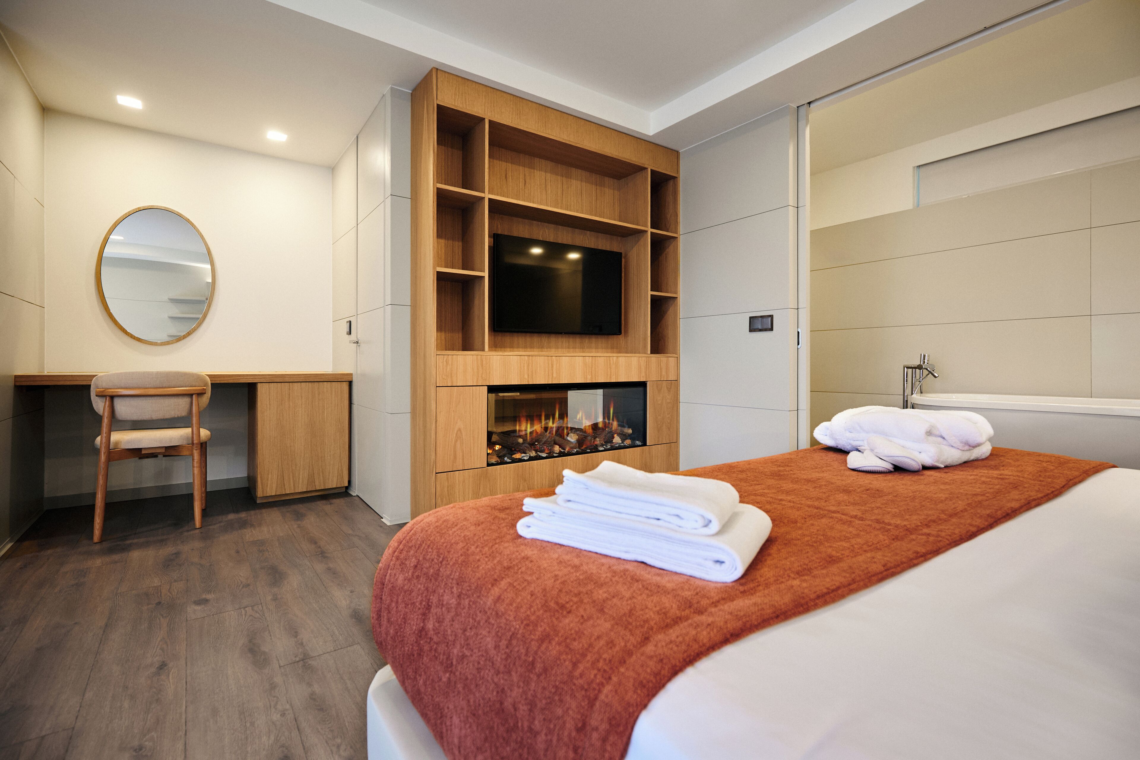 In-room safe, desk, blackout drapes, free WiFi