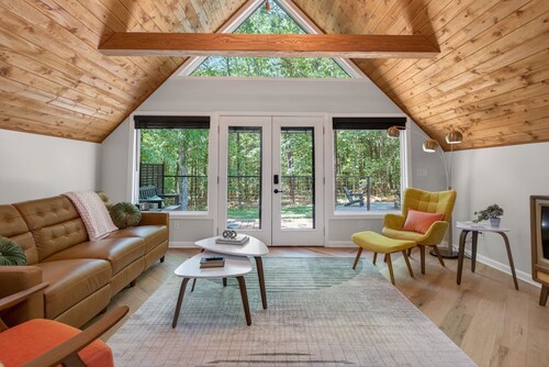 Wooded Mid‑Century Escape w/Fire Pit, Lake Access, Boat Parking