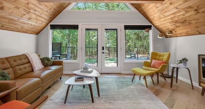 Wooded Mid‑Century Escape w/Fire Pit, Lake Access, Boat Parking