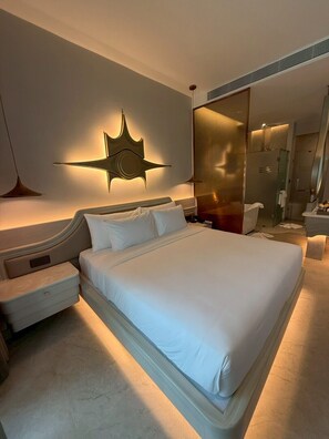 Premium Room, Balcony, City View | In-room safe, desk, free WiFi - The Rachata Ayothaya (Chang Wat Phra Nakhon Si Ayutthaya)