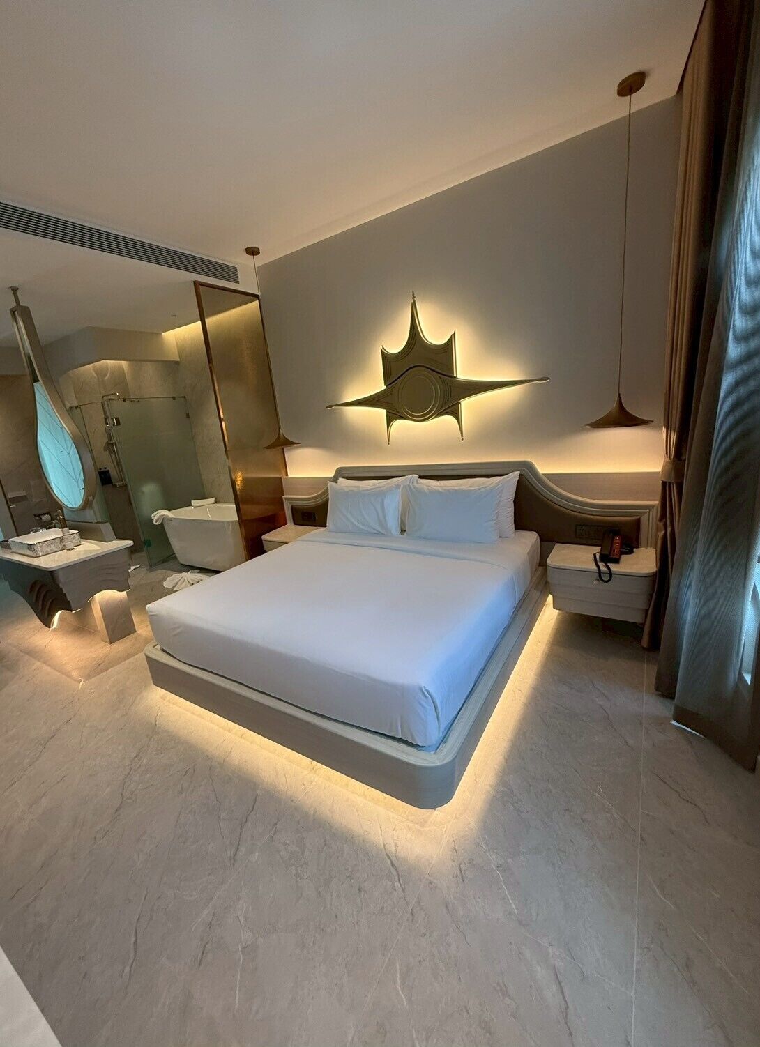 Superior Double Room, Air conditioning | In-room safe, desk, free WiFi