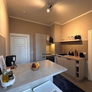 Private kitchen - Vrbo Property (Oldenburg (Oldb))
