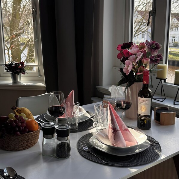 Dining - Vrbo Property (Oldenburg (Oldb))