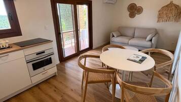 Departamento, balcón, vista a la montaña | Interior