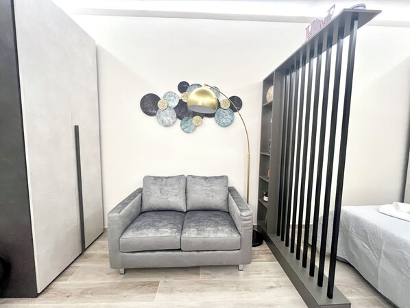 Room - Vrbo Property (Parma)