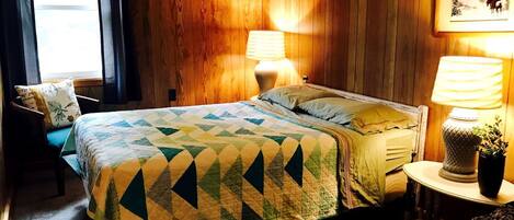 1 habitación, escritorio, tabla de planchar con plancha y wifi