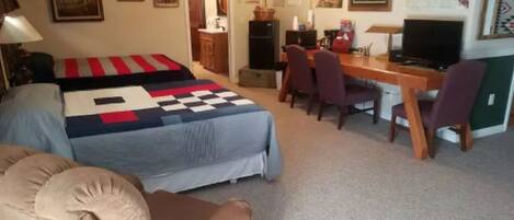 1 bedroom, travel cot, WiFi, bed sheets